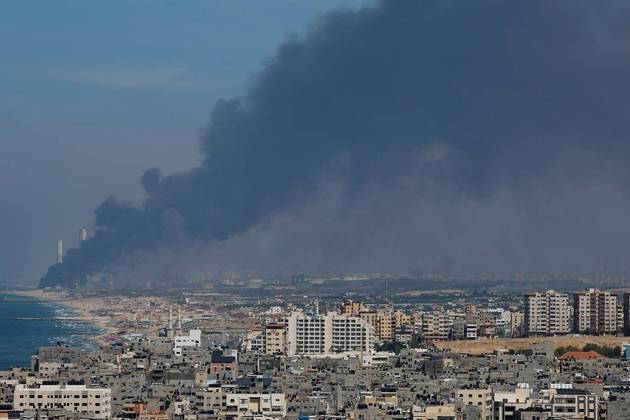 O Exército israelense respondeu, e mísseis também foram disparados em direção a alvos na cidade de Gaza