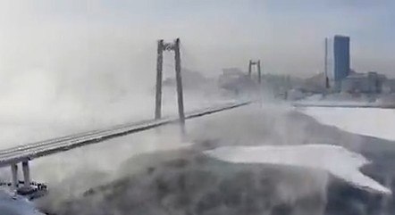 Vídeo mostra cidade europeia coberta pela neve