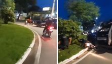 Vídeo: GCM atropela entregador de comida durante protesto em SP