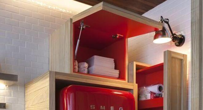 geladeira retrô vermelha