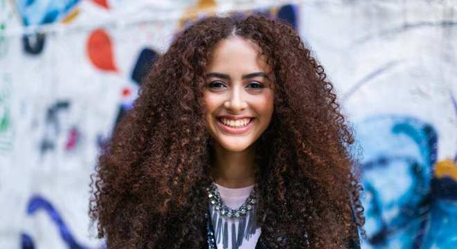 Gelatina para cabelo- como ela funciona, benefícios e como usá-la