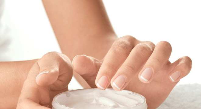Gelatina para cabelo- como ela funciona, benefícios e como usá-la