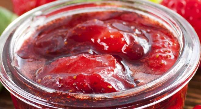 Geleia ou Geléia? Como se escreve a palavra, com acento ou sem?