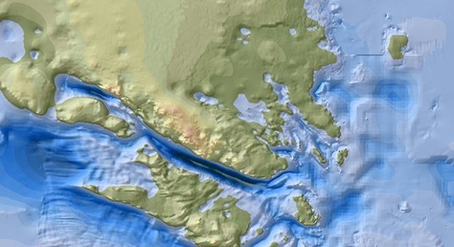  A área profunda de Denman (azul escuro) tem 20 km de largura e 100 km de comprimento - tudo cheio de gelo