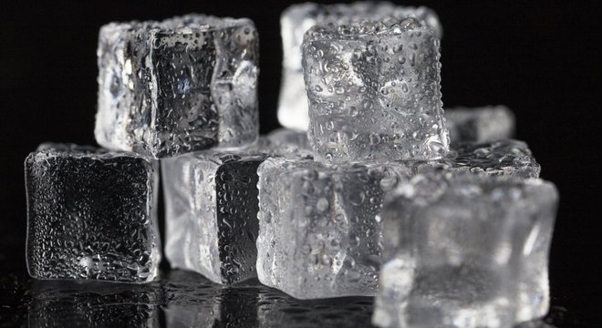 O gelo pode ter várias estruturas moleculares distintas