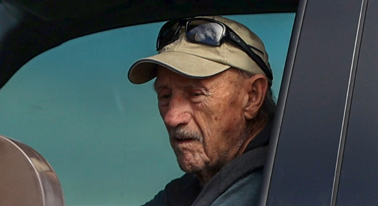 Gene HackmanUm dos melhores atores da história, Gene Hackman se aposentou em 2004. Aos 93 anos, ele vive em um rancho na cidade de Santa Fé, nos Estados Unidos.Hackman ganhou dois Oscars, por Operação França e Os Imperdoáveis, e fez sucesso na primeira franquia do Superman, como o vilão Lex Luthor
