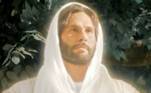 Na quinta fase da novela Gênesis, a sequência em que Abraão recebe a visita de Jesus (Dudu Azevedo) levou ainda mais emoção para a superprodução, que ficou entre os assuntos mais comentados nas redes sociais na última quarta (19). O patriarca preparou uma grande recepção para o Senhor. Gael, filho de Adália, vê todos os preparativos e questiona se Ele os escuta. Foi nesse momento que Jesus olha para o jovem e faz um sinal de positivo com a cabeça. Os internautas se emocionaram com a cena e repercutiram; veja