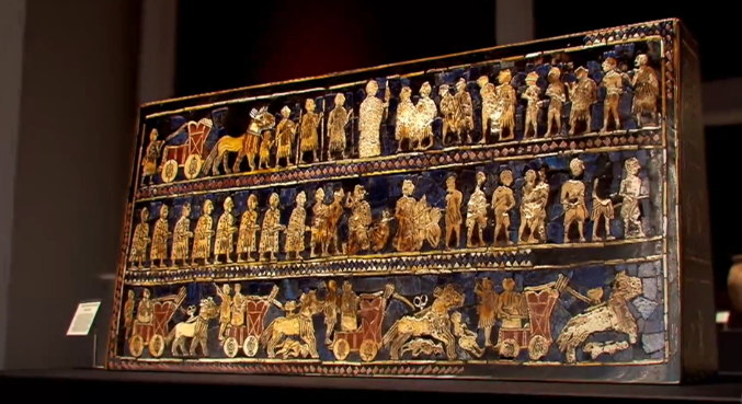 O Estandarte possui três faixas horizontais que retratam o cotidiano do povo de Ur