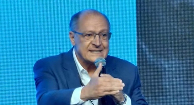 Geraldo Alckmin, vice-presidente eleito, durante fala no Fórum Esfera Brasil, neste sábado (26)
