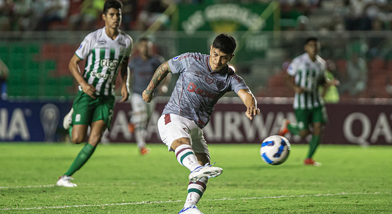 Cano durante a partida entre Oriente Petrolero e Fluminense na Sul-Americana