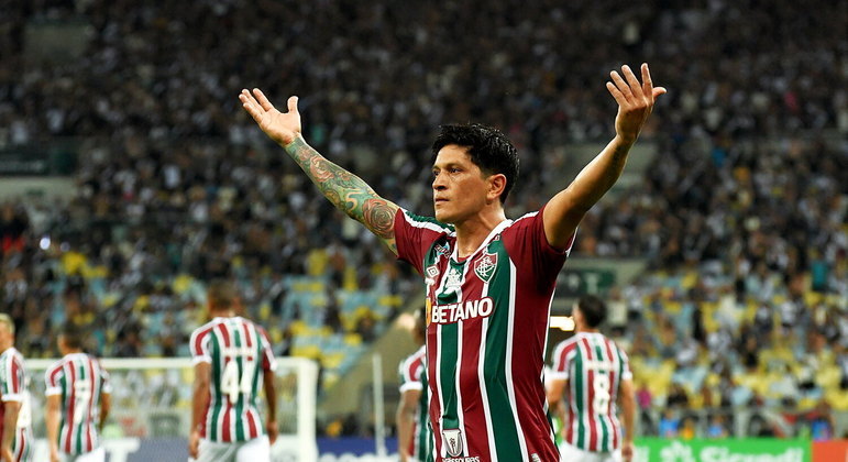 Cano está atrás apenas de Fred na artilharia do Flu no século