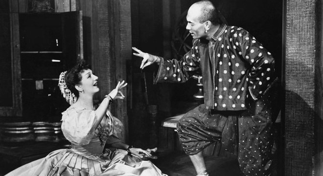 Gertrude Lawrence foi a Anna original na produção teatral de O Rei e Eu