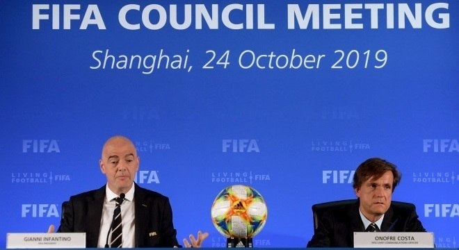 Gianni Infantino anunciou a China como sede do Mundial de 2021