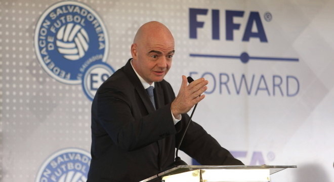 Entidade máxima do futebol, Fifa vai auxiliar associações com R$ 7,7 bilhões