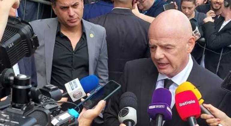 Gianni Infantino, nas redes sociais, disse que Pelé era um ser humano incrível, com um grande coração