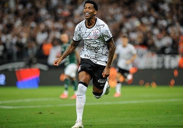 Gil - 2 gols no total pelo Corinthians na temporada - 1 gol no Paulistão e 1 gol na Copa do Brasil