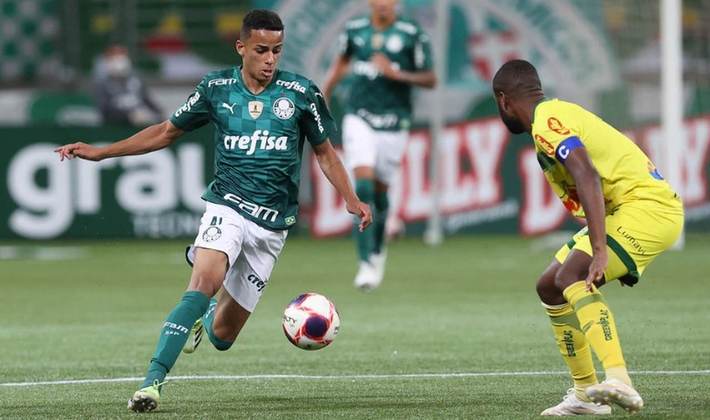 Giovani - Posição: Atacante - Jogos disputados na Libertadores 2021: 1 - Gols marcados: - 0 - Assistências: 0