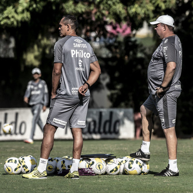 Giovanni e Marcelo Fernandes comandam o Peixe contra o time goiano em casa