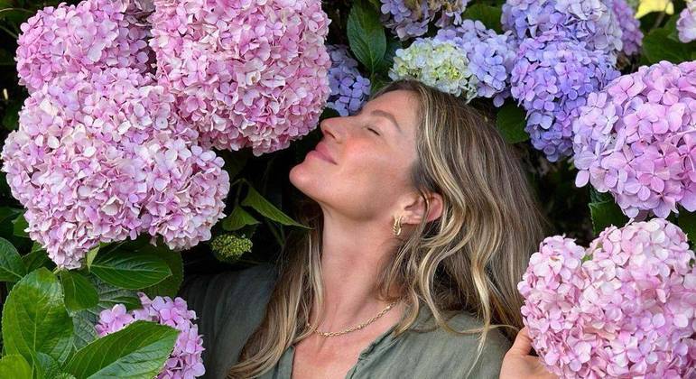 Gisele Bündchen volta ao Brasil e aproveita 
o país com a família