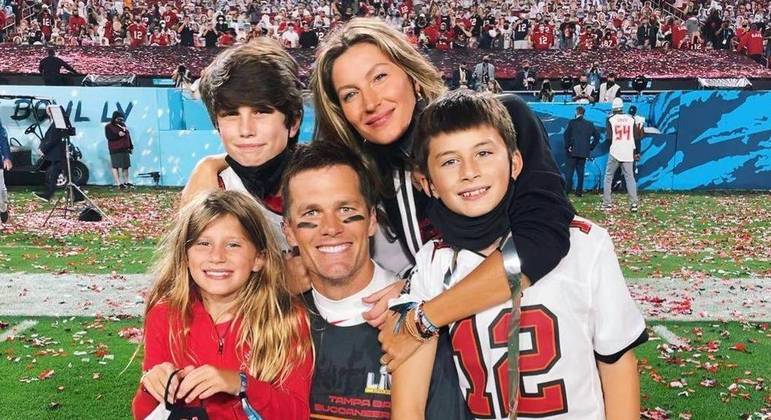 Gisele Bündchen e Tom Brady teriam contratado advogados para assinar o divórcio