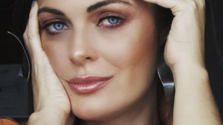 Com 35 anos de carreira, Giselle Tigre promete surpreender na superprodução Reis. A atriz, que conquistou o público na sexta fase da novela Gênesis, ao interpretar Raquel, já se prepara para o novo desafio!