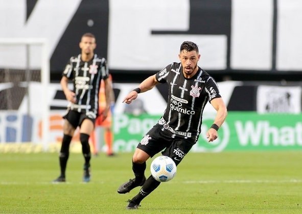 Giuliano (meia) - Dois Dérbis pelo Corinthians - uma vitória e uma derrota