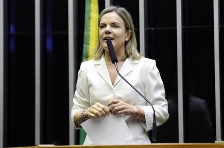 A deputada Gleisi Hoffmann (PT)