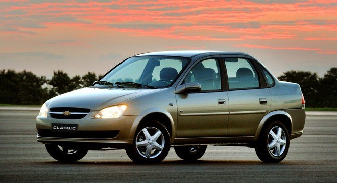 GM anuncia mega recall de 235.845 Celta e Classic para troca de airbag