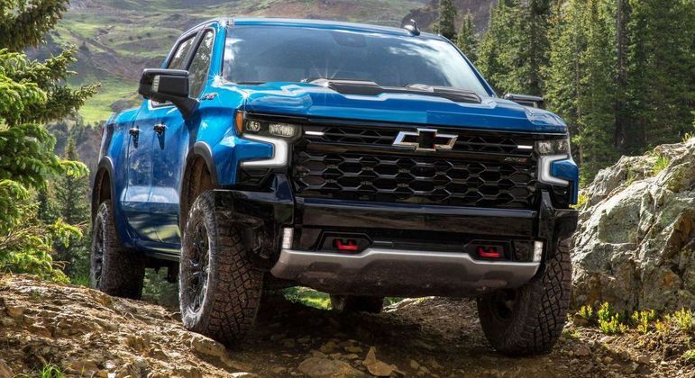 Pick-up tem transmissão automática de 10 marchas e tração 4x4