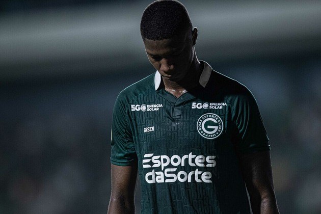 17º colocado: Goiás (31 pontos)Quantos pontos faltam para se salvar: 12Jogos restantes: Vasco/casa; Bragantino/casa; Coritiba/fora; Santos/casa; Atlético-MG/fora; Cruzeiro/casa; Grêmio/fora; Fortaleza/fora; América-MG/casa