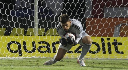 Rafael em partida pelo São Paulo