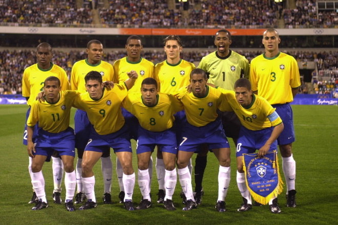 Sem jogos, locutor do Pacaembu se emociona com hospital de campanha:  Salvando vidas, futebol