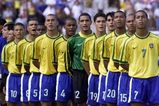 Sem jogos, locutor do Pacaembu se emociona com hospital de campanha:  Salvando vidas, futebol