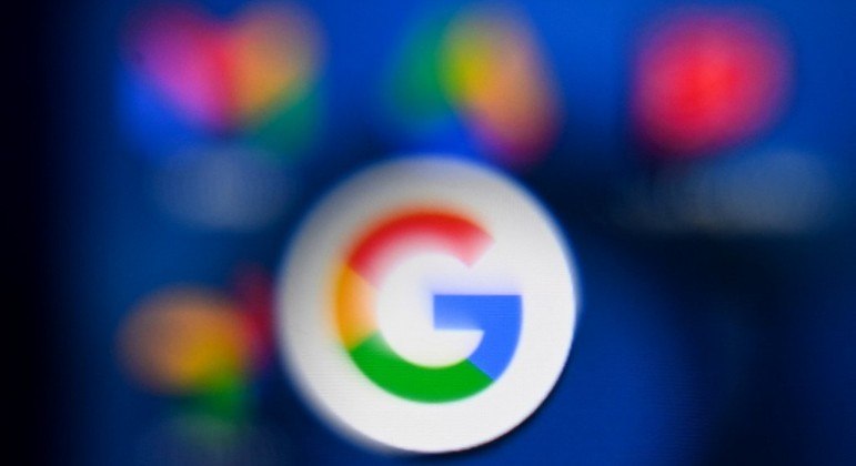 Blake Lemoine informou que o Google enviou um email rescindindo seu contrato
