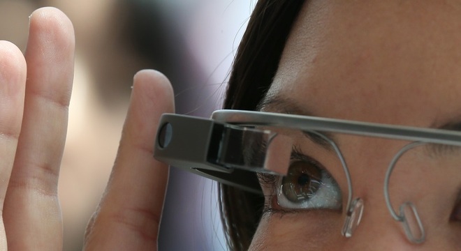 Óculos criado pelo Google pode ajudar criança a decifrar emoções