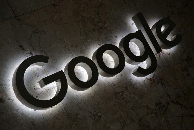 No Reino Unido, em setembro, o Google foi novamente processado por 'práticas anticompetitivas'. De acordo com a ação coletiva, a empresa usou sua posição dominante na publicidade online para elevar artificialmente o preço dos anúncios
