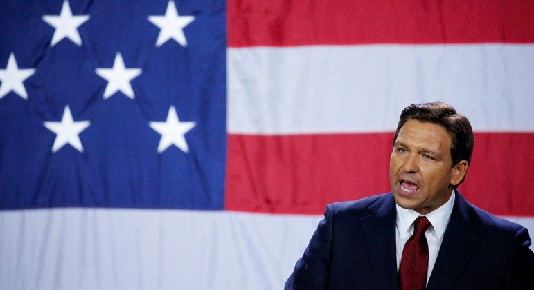 Ron DeSantis deve concorrer nas primárias republicanas para a presidência