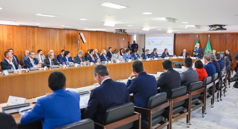 Governadores se reúnem com Lula no Palácio do Planalto