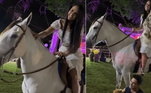 Graciele Lacerda, noiva de Zezé Di Camargo, ganhou um presente diferente do amado, quando completou 40 anos. A influenciadora ganhou um cavalo branco