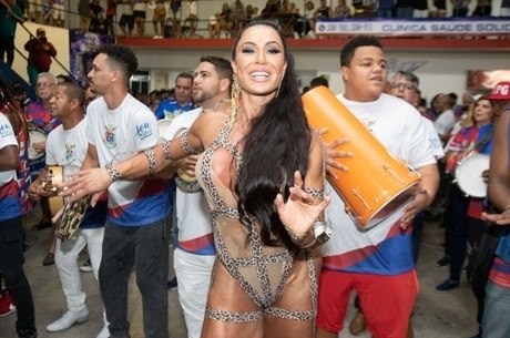 Gracyanne Barbosa: mesma dieta o ano inteiro