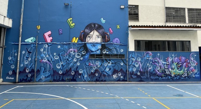 Grafiteiro Binho Ribeiro realizou painel na Etec Carlos de Campos (SP) na Semana da Dislexia