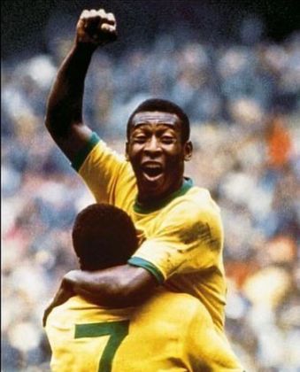Grandes jogadores da história do futebol já afirmaram que Pelé é o maior jogador da história do futebol, como Johan Cruyff, Franz Beckenbauer, Ferenc Púskas, Romário e Cristiano Ronaldo.
