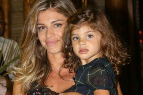 Grazi Massafera e filha