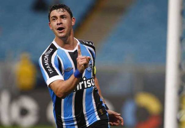 Grêmio: Giuliano (meia - 31 anos) / Comprado do Dnipro (UCR) em 2014 por R$ 18,6 milhões.