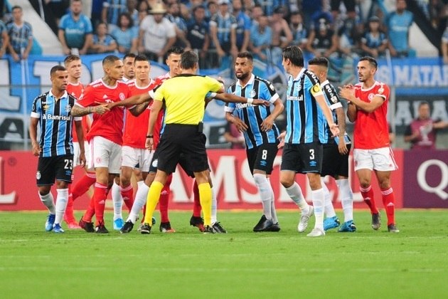 🇧🇼🇦🇹 Internacional e Grêmio se enfrentam nesta quarta-feira