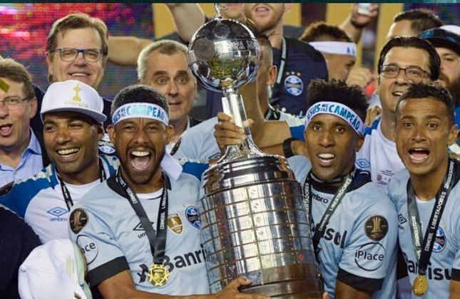 Grêmio (três títulos): 1983, 1995 e 2017 (foto)