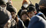 Os protestos destacam as crescentes tensões sobre a política climática de Berlim, que, segundo os ambientalistas, ficou em segundo plano durante a crise energética que atingiu a Europa no ano passado após a invasão da Ucrânia pela Rússia, o que forçou o retorno a combustíveis mais sujos