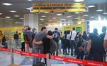 No Aeroporto Santos Dumont, no Rio de Janeiro, cerca de 11 voos foram afetados, segundo o painel da Infraero