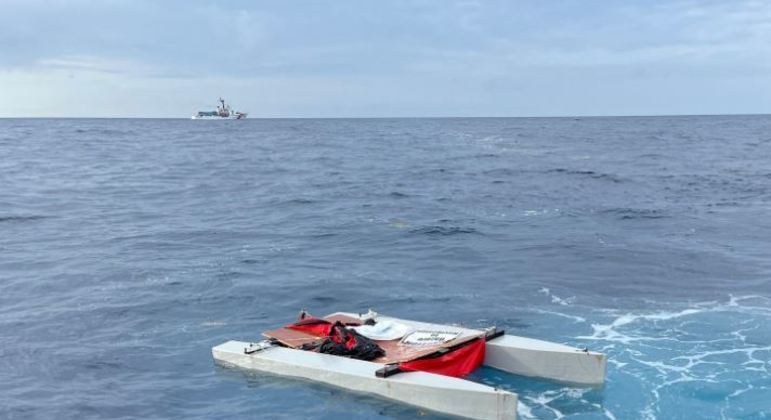 Guarda Costeira dos EUA tenta localizar nove pessoas que caíram no mar após naufrágio
