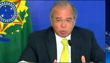 Em vez de auxílio, Guedes sugere congelar salários do funcionalismo 